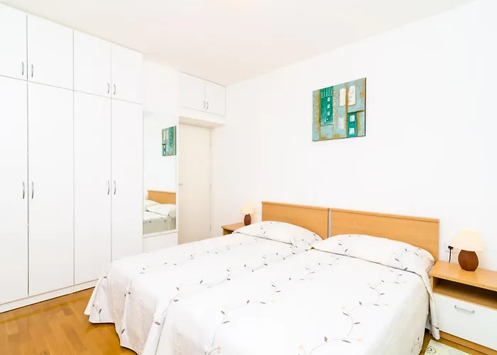 Cozy In 36 M² Sea And Garden View Lägenhet *