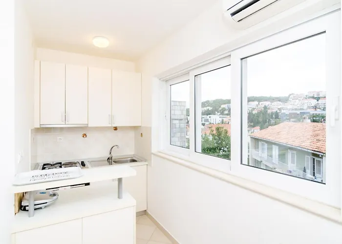Apartament Cozy In 36 M² Sea And Garden View Dubrownik
