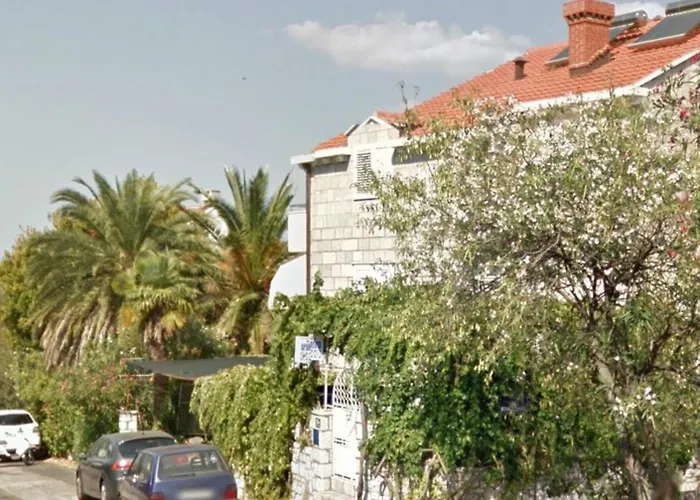 Cozy In 36 M² Sea And Garden View Apartament Dubrownik